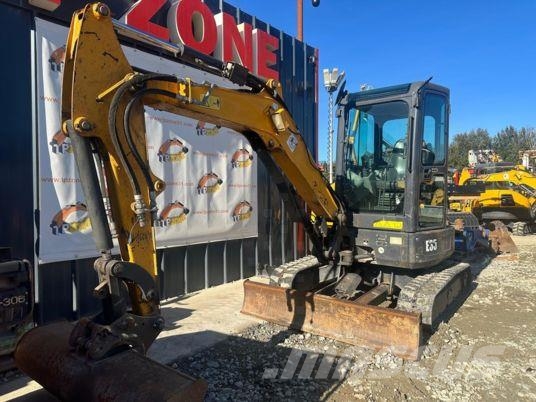 Bobcat E35 à 22 500€ HT Мини екскаватори < 7 т