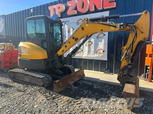 Bobcat E35 à 22 500€ HT Мини екскаватори < 7 т