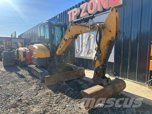 Bobcat E35 à 22 500€ HT Мини екскаватори < 7 т