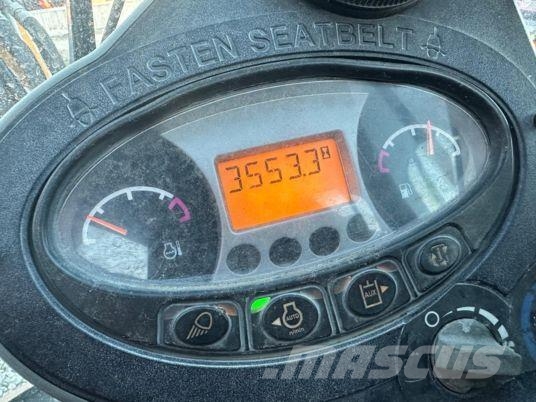 Bobcat E35 à 22 500 € HT Мини екскаватори < 7 т