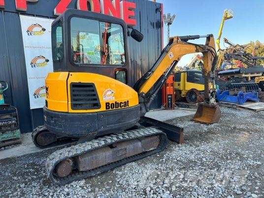 Bobcat E35 à 22 500 € HT Мини екскаватори < 7 т