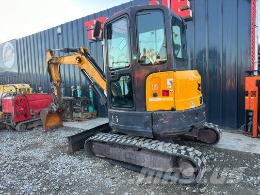 Bobcat E35 à 22 500 € HT Мини екскаватори < 7 т