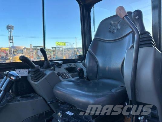 Bobcat E35 à 22 500 € HT Мини екскаватори < 7 т