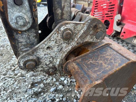 Bobcat E35 à 22 500 € HT Мини екскаватори < 7 т
