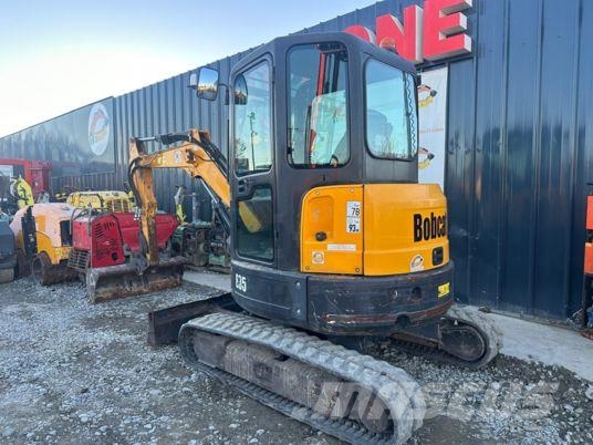Bobcat E35 à 23 500 € HT Мини екскаватори < 7 т