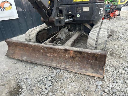 Bobcat E35 Cabine à 22500 € HT Mini ekskavatörler, 7 tona dek