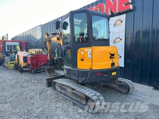 Bobcat E35 Cabine à 23500 € HT Mini ekskavatörler, 7 tona dek