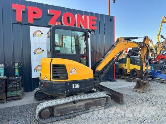 Bobcat E35 Cabine à 23500 € HT Mini ekskavatörler, 7 tona dek