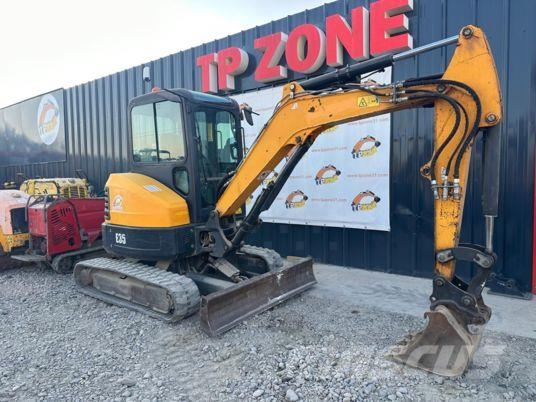 Bobcat E35 Cabine à 23500 € HT Mini ekskavatörler, 7 tona dek