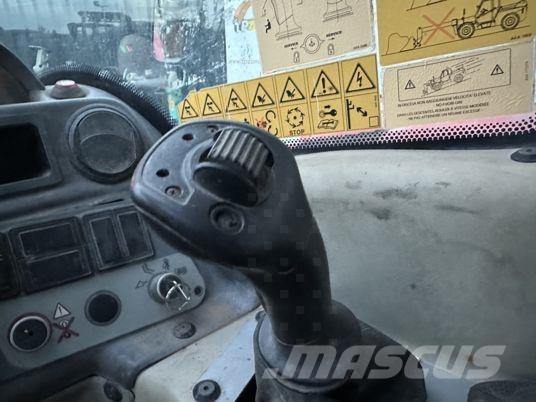Dieci 4017 à 34900 Euros HT مناولات متداخلة