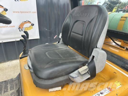 Doosan G25E à 10500 € HT Gradbeništvo - drugo