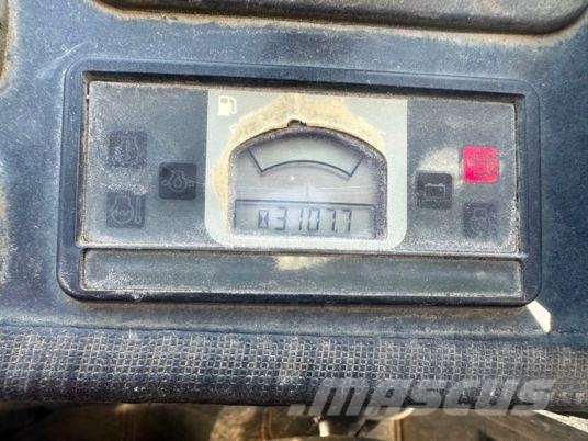 Hitachi ZX26U-5A CR à 19 900 € HT Miniexcavadoras