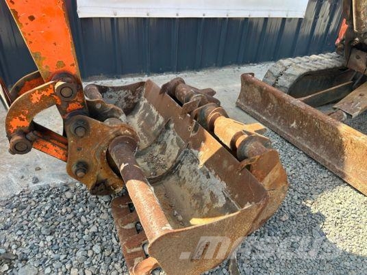 Hitachi ZX26U-5A CR à 19 900 € HT Miniexcavadoras