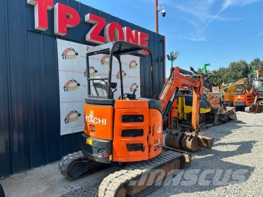 Hitachi ZX26U-5A CR à 19 900 € HT Miniexcavadoras