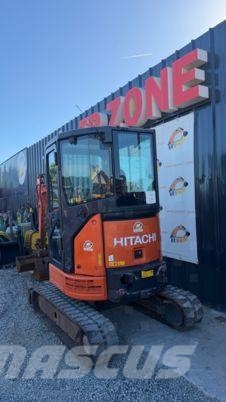 Hitachi ZX26U-5A CR Cabine à 22 500 € HT حفارات صغيرة أقل من 7 طن (حفارات صغيرة)