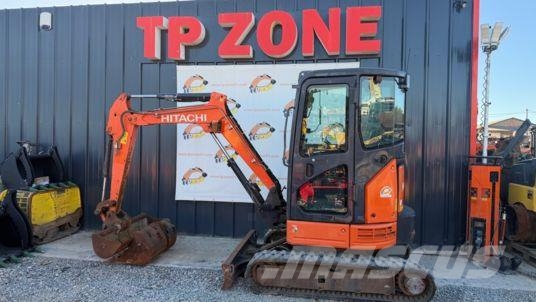 Hitachi ZX26U-5A CR Cabine à 22 500 € HT حفارات صغيرة أقل من 7 طن (حفارات صغيرة)