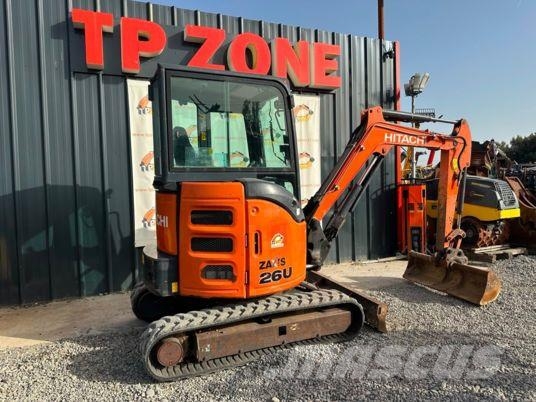 Hitachi ZX26U-5A CR Cabine à 22 900 € HT Miniexcavadoras