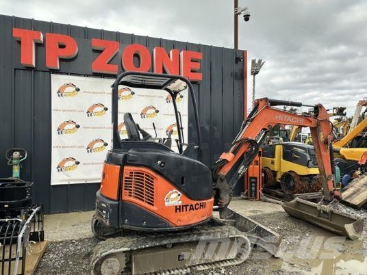Hitachi ZX29U-3 Balancier long à 18 500 € HT Εκσκαφάκι (διαβολάκι) < 7t