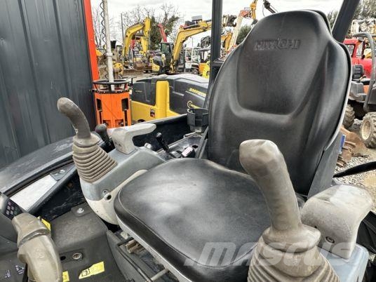 Hitachi ZX29U-3 Balancier long à 18 500 € HT Εκσκαφάκι (διαβολάκι) < 7t