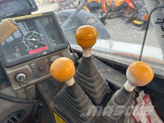 JCB 528-70 à 18 500 € HT Chariot télescopique