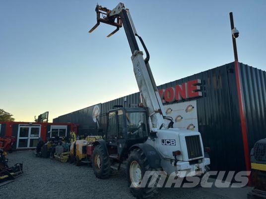 JCB 528-70 à 18 500 € HT Chariot télescopique