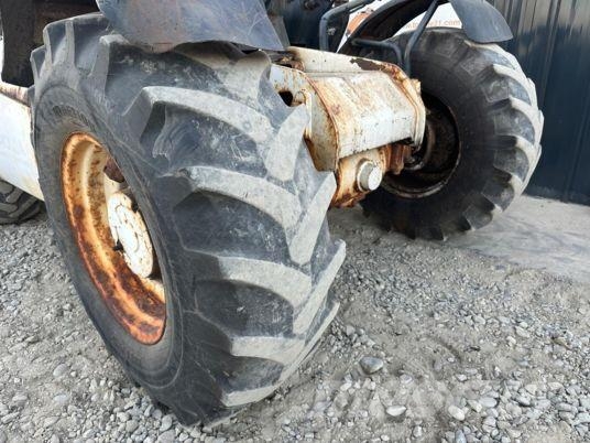JCB 528-70 à 18 500 € HT Chariot télescopique