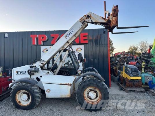 JCB 528-70 à 18 500 € HT Chariot télescopique