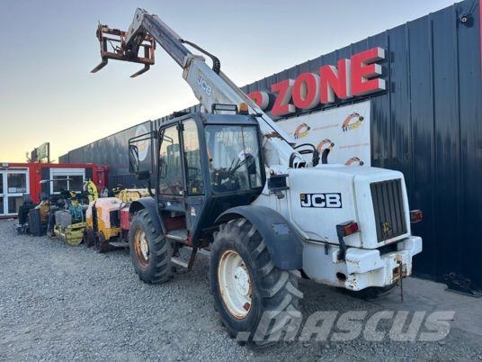 JCB 528-70 à 18 500 € HT Chariot télescopique