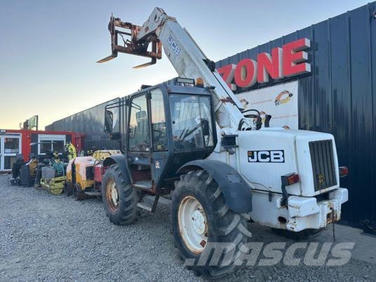 JCB 528-70 à 18 500 € HT Chariot télescopique
