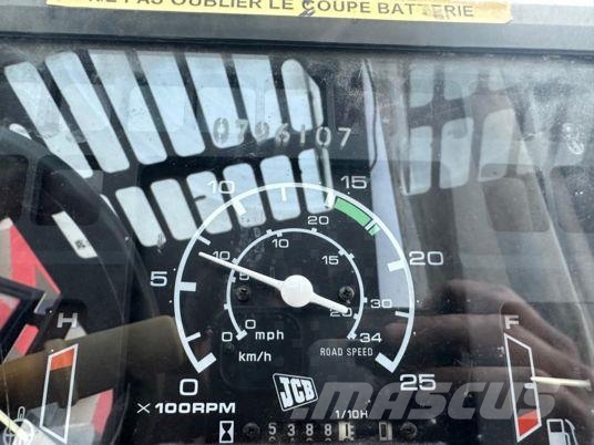 JCB 528-70 à 18 500 € HT Chariot télescopique