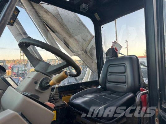 JCB 528-70 à 18 500 € HT Chariot télescopique