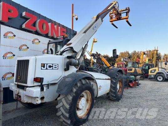 JCB 528-70 à 18 500 € HT Chariot télescopique