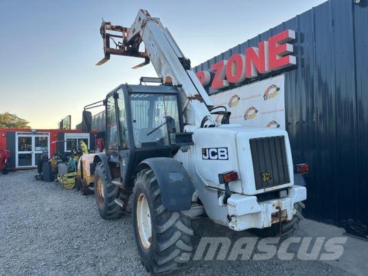 JCB 528-70 à 18 500 € HT Chariot télescopique