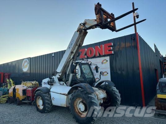 JCB 528-70 à 18 500 € HT Chariot télescopique
