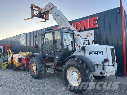 JCB 528-70 à 18 500 € HT Chariot télescopique