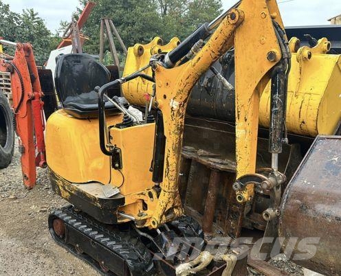 JCB 8008 CTS à 5900€ HT Miniekskavaatorid < 7 t