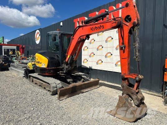 Kubota U48-4 à 23 500 € HT Εκσκαφάκι (διαβολάκι) < 7t
