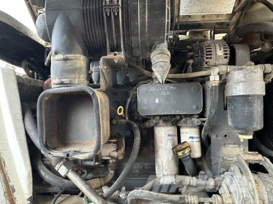 Mecalac 714MC à 29 900 € HT Excavadoras sobre orugas