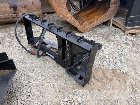  Pince de serrage pour minichargeur Muut