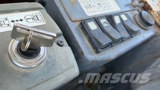 Takeuchi TB225 Voies Variables à 23 900 € HT Miniescavatori