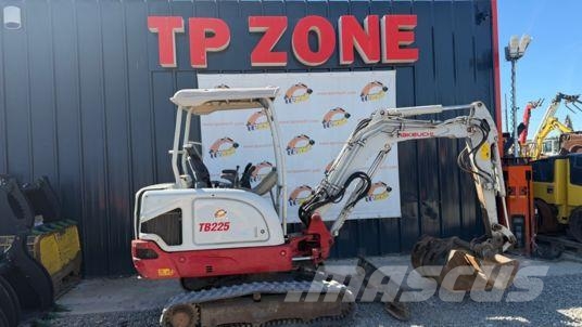Takeuchi TB225 Voies Variables à 23 900 € HT Miniescavatori