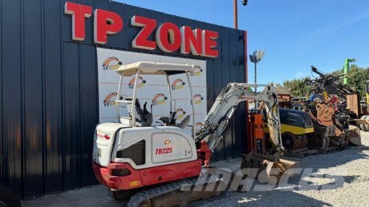 Takeuchi TB225 Voies Variables à 23 900 € HT Miniescavatori