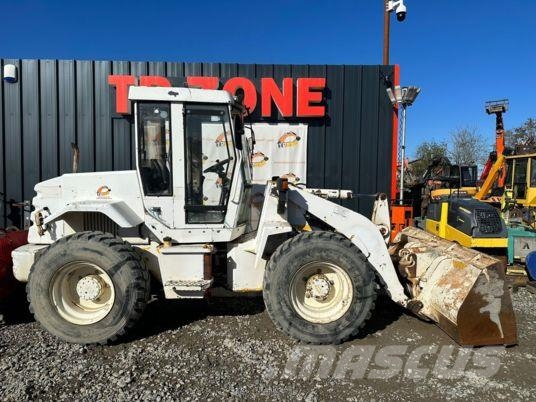 Venieri Case 421B à 13 500 € HT Фронтальные погрузчики