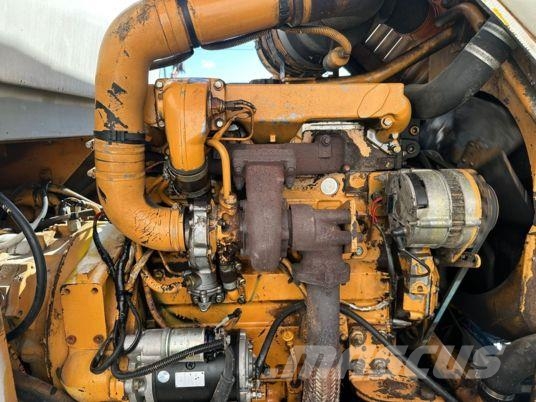 Venieri Case 421B à 13 500 € HT Фронтальные погрузчики