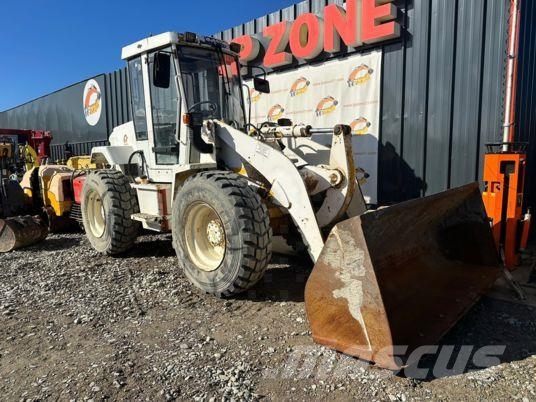 Venieri Case 421B à 13 500 € HT Фронтальные погрузчики