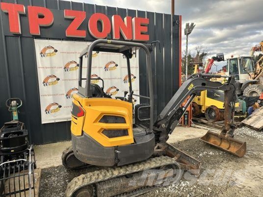 Volvo ECR25D à 22 500 € HT Mini pelle < 7t