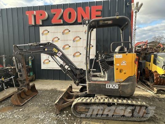 Volvo ECR25D à 22 500 € HT Mini pelle < 7t