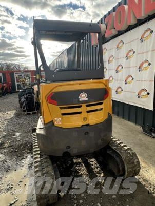 Volvo ECR25D à 22 500 € HT Mini pelle < 7t
