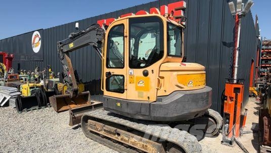 Volvo ECR88D à 29 900 € HT Excavadoras de cadenas