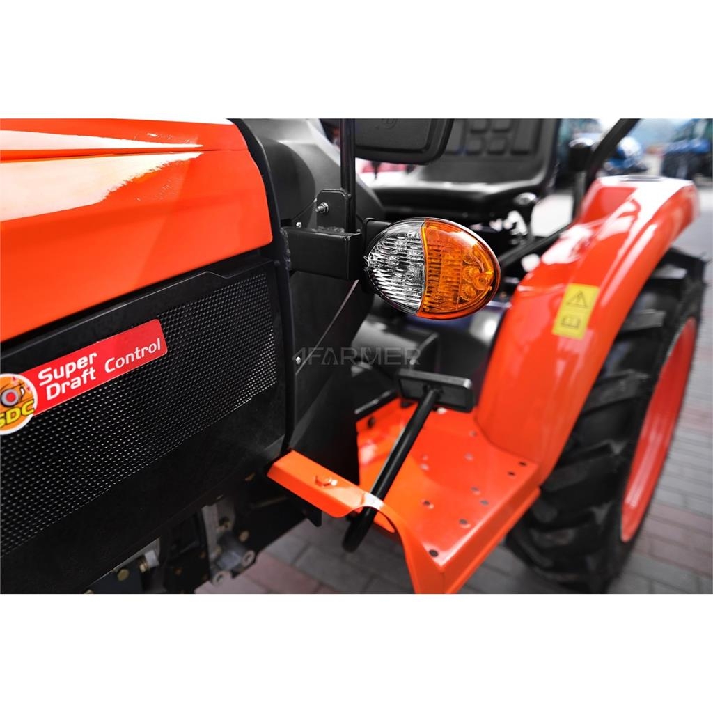 4Farmer B2601 4x4 - 24 KM トラクター